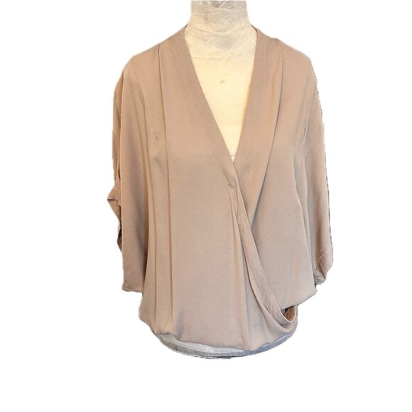 Bobi Beach crepe top, Tan, Med - Picture 5 of 12